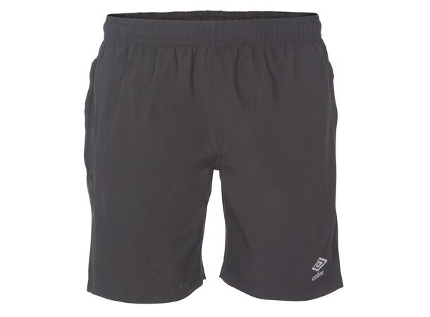 UMBRO Core Woven Shorts Sort L Fritidsshorts i lårlang lengde 